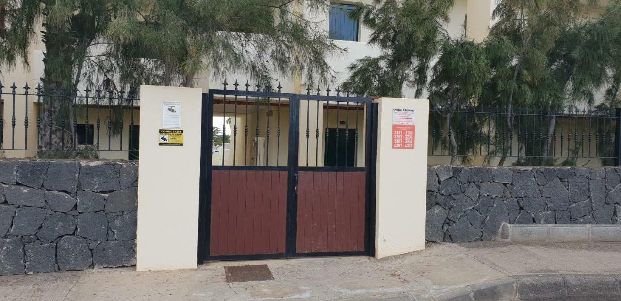 Beautiful Studio On The Seafront Costa Teguise Εξωτερικό φωτογραφία